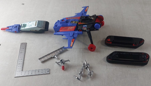 Ancien robot transformer - /,