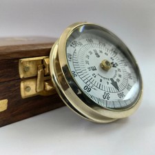 "Boussole à cadran flottant