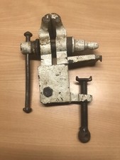 ancien etau de bijoutier blanc