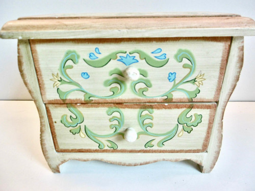 Petite commode poupée - de,
