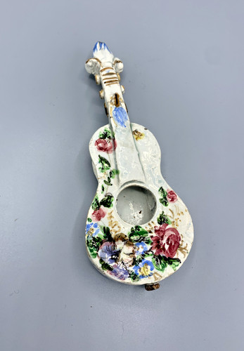Figurine guitare porcelaine - guitare, en
