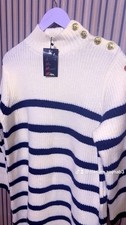 Robe un pull-over