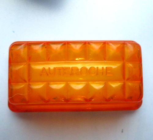 Cabochon plastique jaune