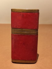 Etui en maroquin rouge du 18eme siècle avec un assignat