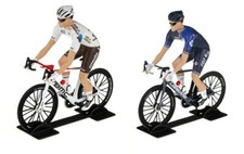 - Lot de 2 Figurines Coureurs Cyclistes Tour de France 2023 - Compatible avec...