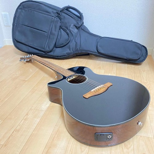 Guitare acoustique gaucher