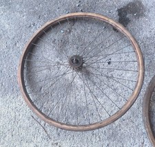 # paire de roue bois  vélo