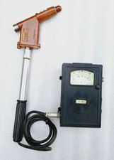 DOSIMÈTRE MILITAIRE RUSSE SOVIÉTIQUE KDG-1 AVEC SONDE POUR L'URSS TEMPS DE GU...