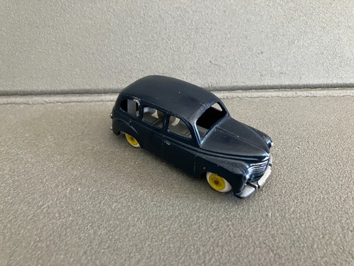 Ancienne voiture miniature - voiture,