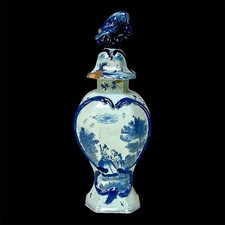 POT COUVERT EN FAÏENCE DE