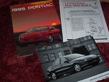 Dossier de presse / Press kit PONTIAC Sunfire 1995 //