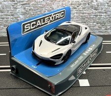 1/32 Slot Car Scalextric McLaren 720S - Glacier Blanc - C3982