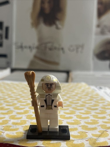 King tut lego minifig - king,