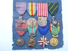 lot medals decorations = marl, dedication, green, European Confederate