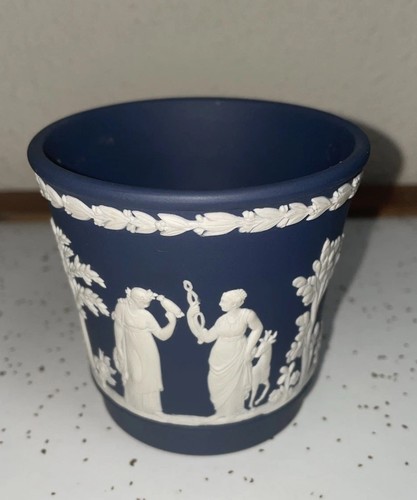1970s wedgwood jasperware - 3”,
