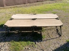 2 Anciens lits de camp