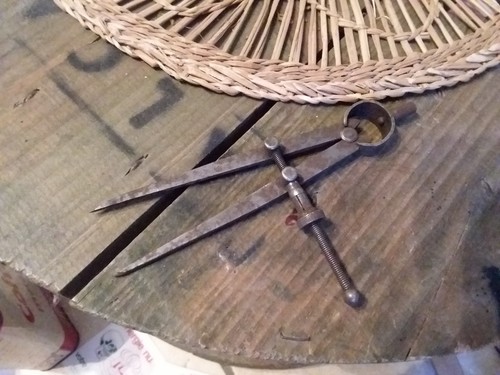 Compas old tool - compas,