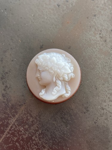 Antique carved agate cameo - carved, /