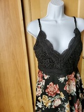 Womens V-Neck Sleeveless