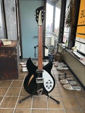 Rickenbacker 330 Jetglo /
