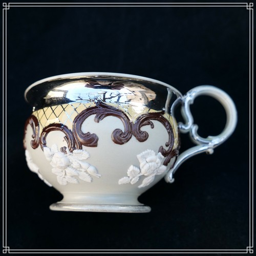 Splendide tasse gres - tasse, en