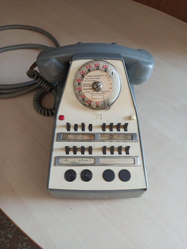 Téléphone ancien vintage - ancien,