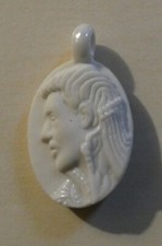 Fève Ladurée - 2014 - Beauty & the Beast Pendants