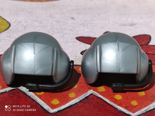 Playmobil casques gris - x2,