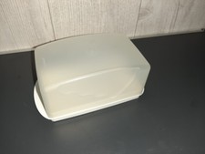 Tupperware Beurrier 17.5 X 9 x 8 Neuf