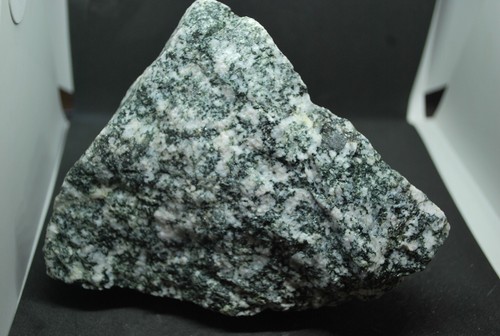 Rare diorite orbiculaire - rare, du