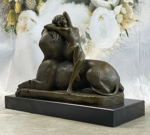 égyptien lion avec - lion, nu