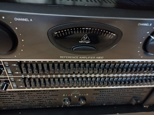 Amplificateur behringer a800 - amplificateur,