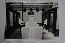 JAN NEUMAN UK Erotic Urinal Art Photograph (56129)