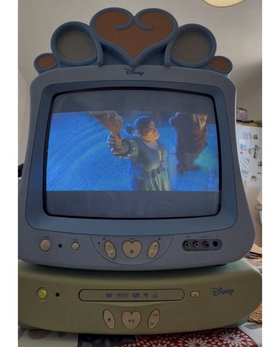 Rare disney princess crt - rare, tv