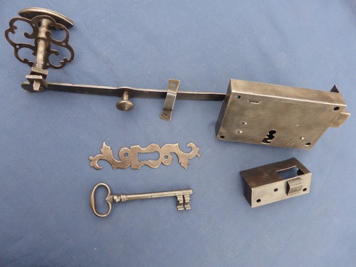Serrure tirage ancien - serrure,