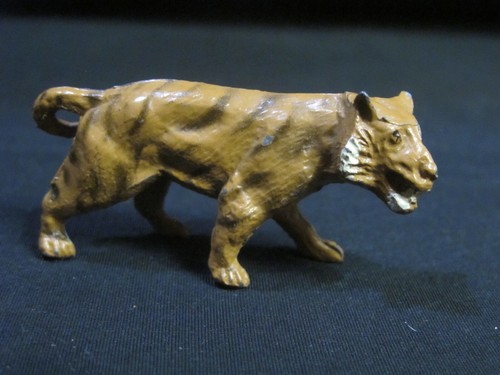 Britains fig plomb - -,