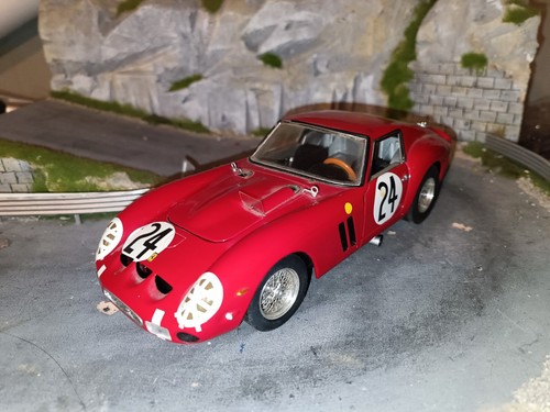 Hot wheels elite ferrari - elite,