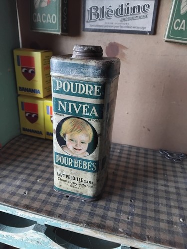 Nivéa boîte publicitaire