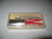 ancien rasoir de sureté dans