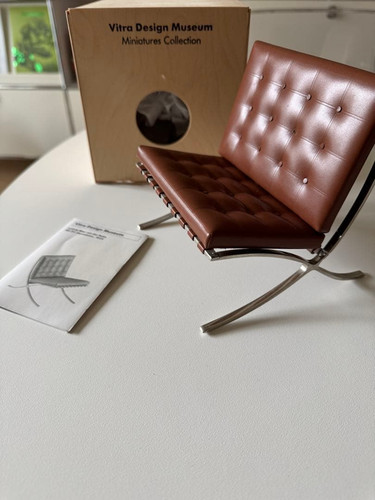 Vitra miniatures barcelona - vitra,