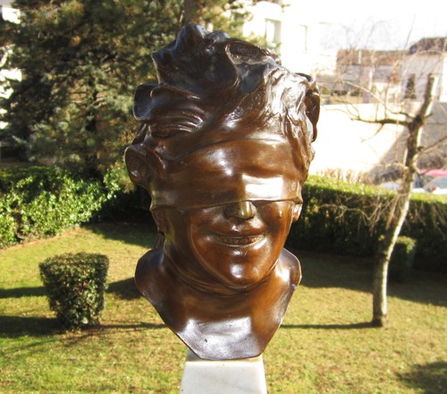 Buste bronze sculpture non - bronze,