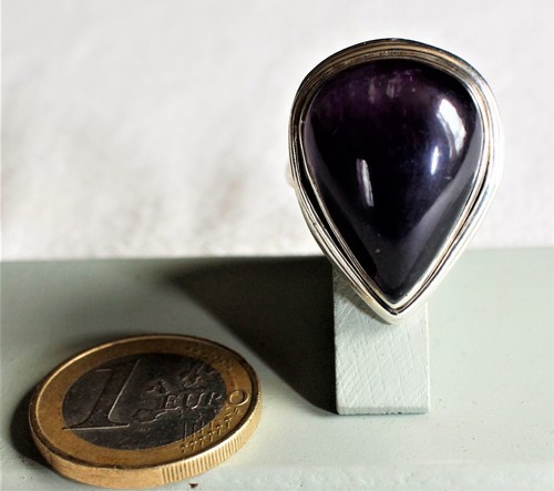 Grosse bague neuve - grosse,