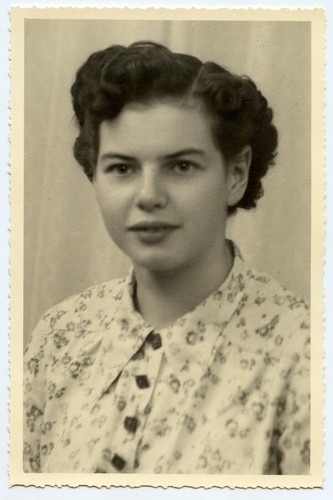 Portrait studio jeune - femme,