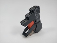 Siemens Lzs : Rt4b4l24 24V Bobine RT424024 Embrochable Relay Complete Unit