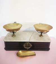 Ancienne Balance Maison