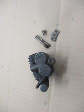 Etrier de frein avant pour