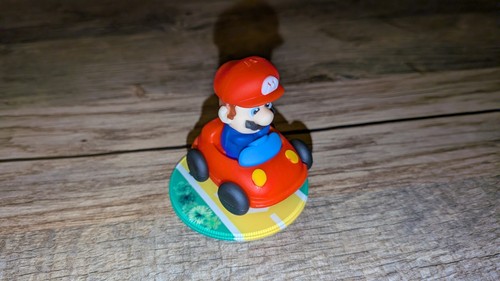 Figurine mario kart sur socle - figurine,