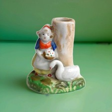 Superbe figurine jeune fille a l'oie solifore en porcelaine allemande vintage
