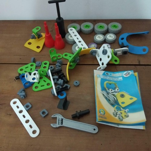 Méccano lot pièces - ,