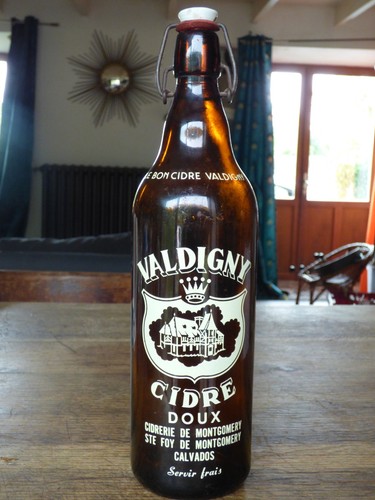 Bouteille vide cidre - vide,